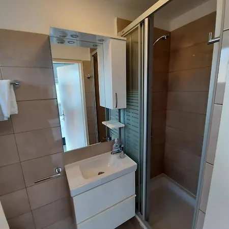 Gostinjska kuća Nina